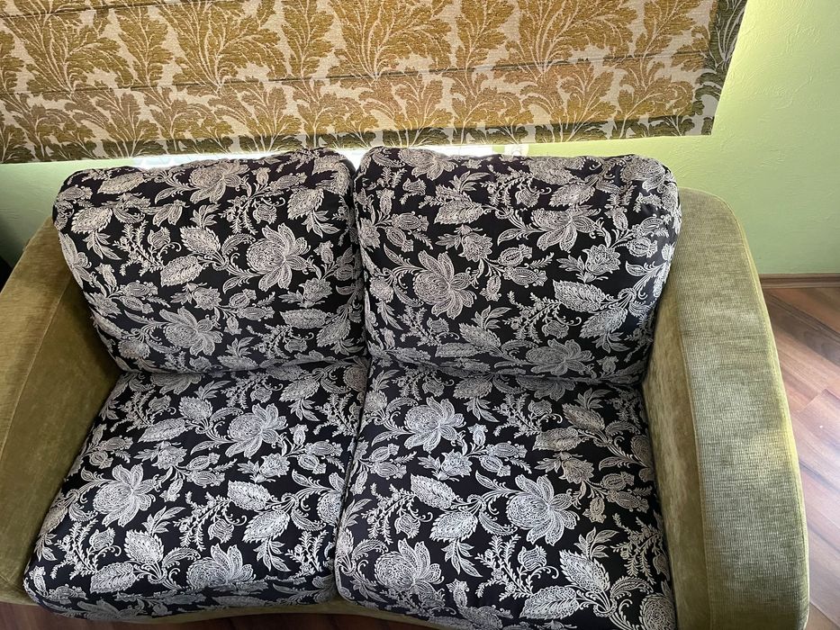 Комплект дивани и кресло