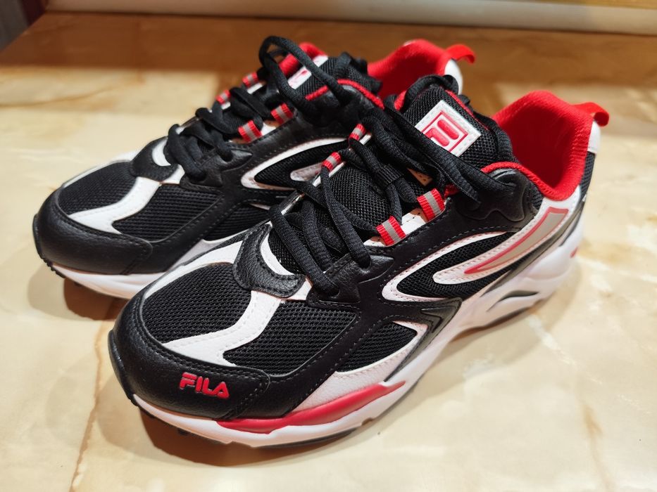 Унисекс маратонки Fila