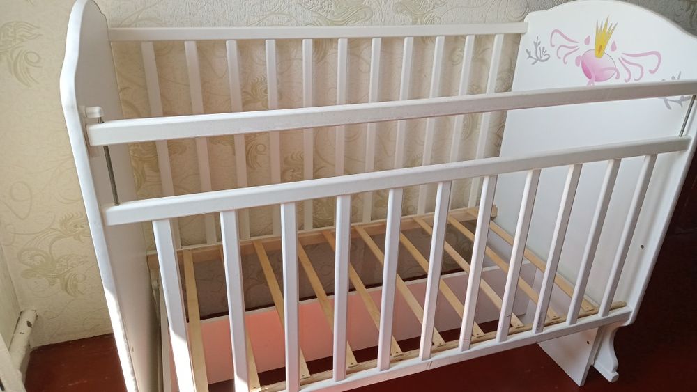 Продается детская кроватка