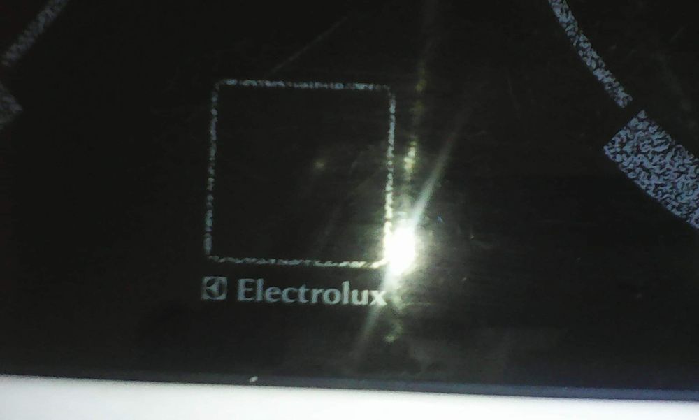 Plita cu cuptor electric Electrolux