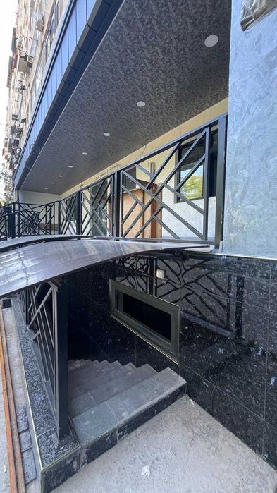 Сдаётся в аренду нежилое помещение общей площадью 80 м² на 1-ой линии