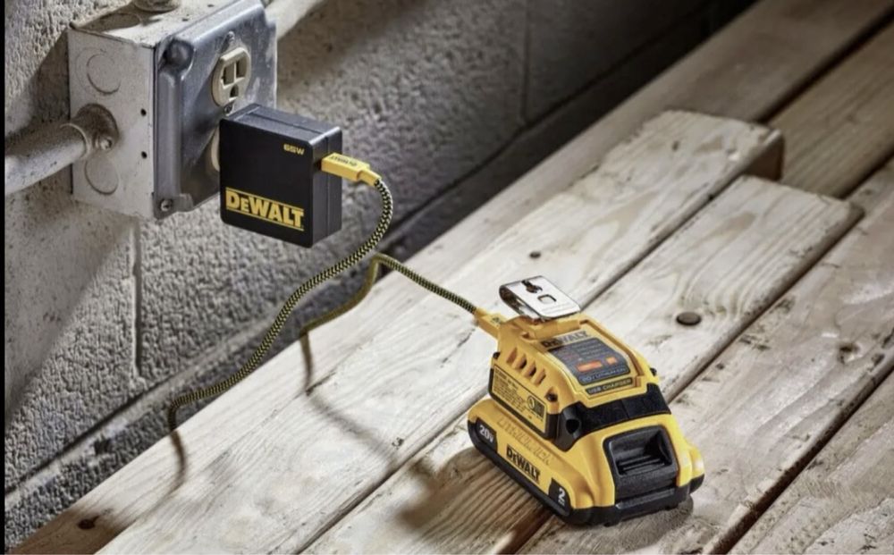 Зарядное устройство Dewalt DCB094
