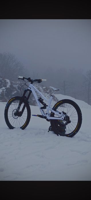 Commencal Clash 2026 cu factura și garantie