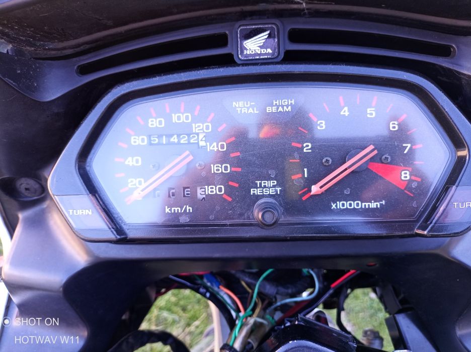 Honda dominator de 500.