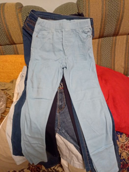 Продам стрейчевые джинсовые летние лосины,Дж шорты,и синие  летние джи