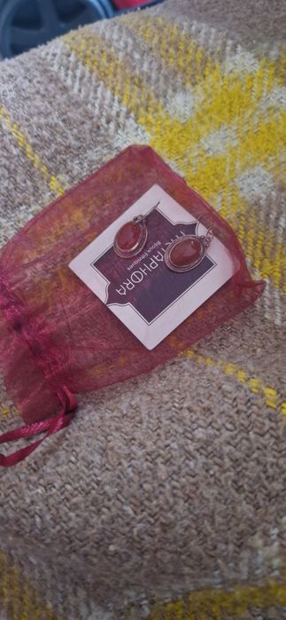 Cercei din argint cu carneol