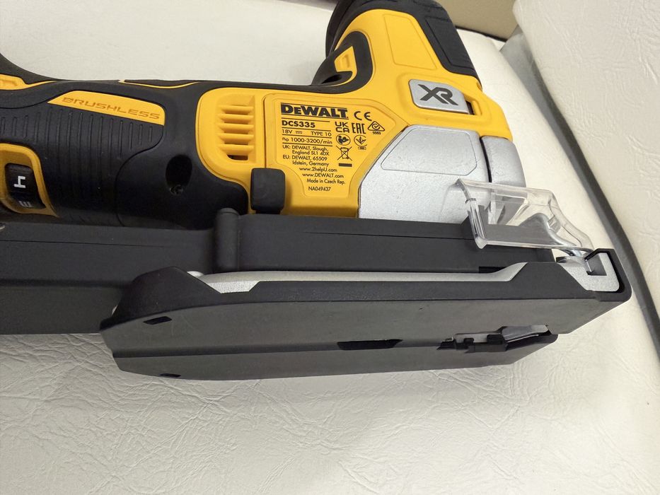 Dewalt DCS335-Fierastrau pendular
