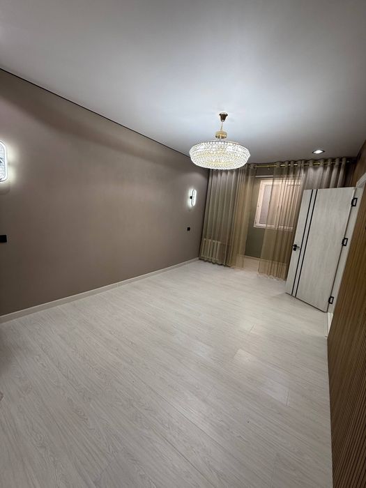 Феруза массиы! Продается квартира 1в2//2/4 балкон 1.5×3 Д