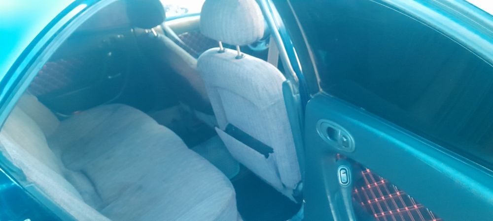 Продам мазду кседокс 6 1.6