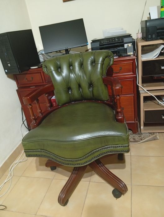 Scaun de birou din piele verde