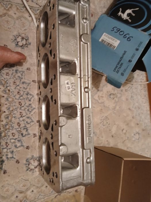 Продам головку от Уаз100