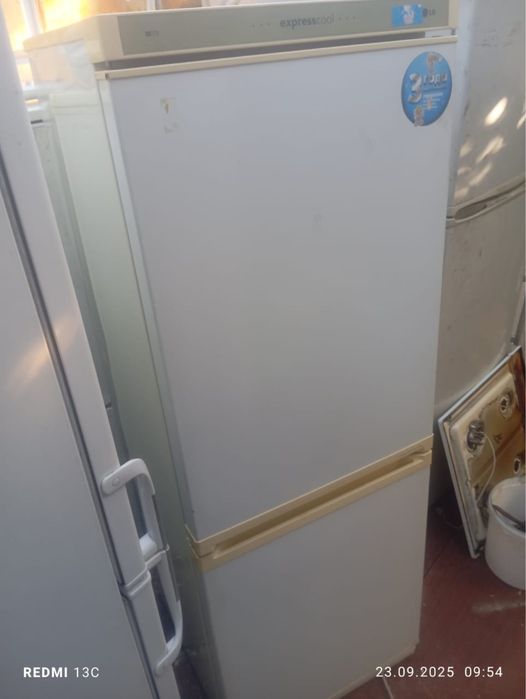 Продам холодильник LG