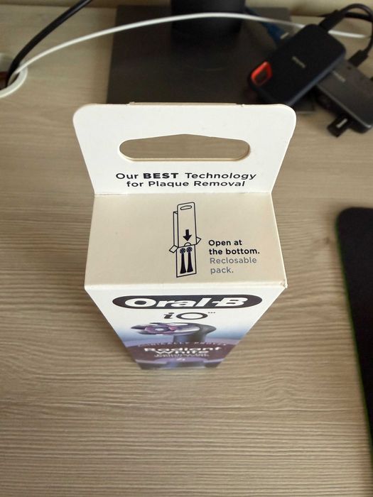 Capete periuta Oral-B iO Radiant White (4 pack)