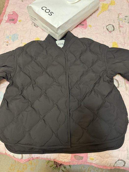 Продам куртку Cos