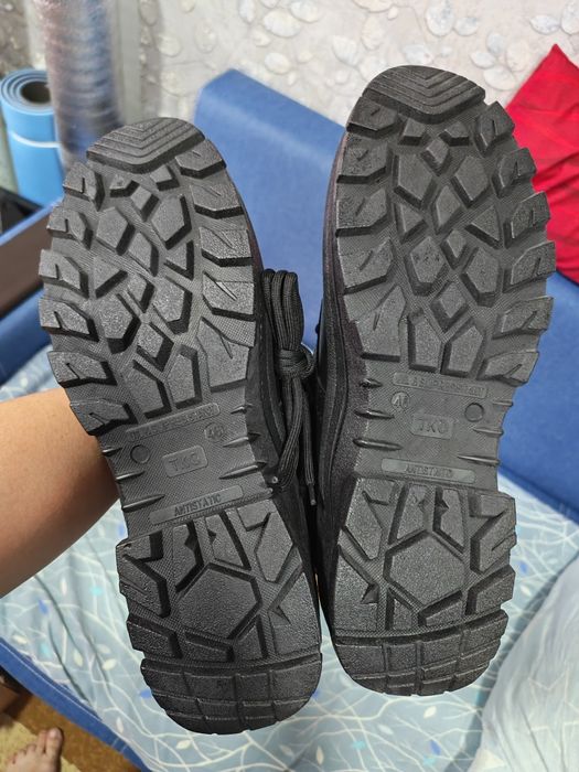 Продам берцы зимние р46