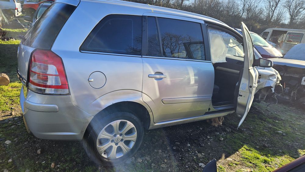 Opel Zafira B - 2008г.- 1.9 cdti - 120ps.на части