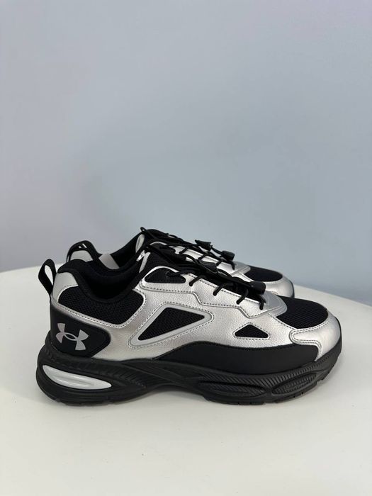 Кроссовки under armor