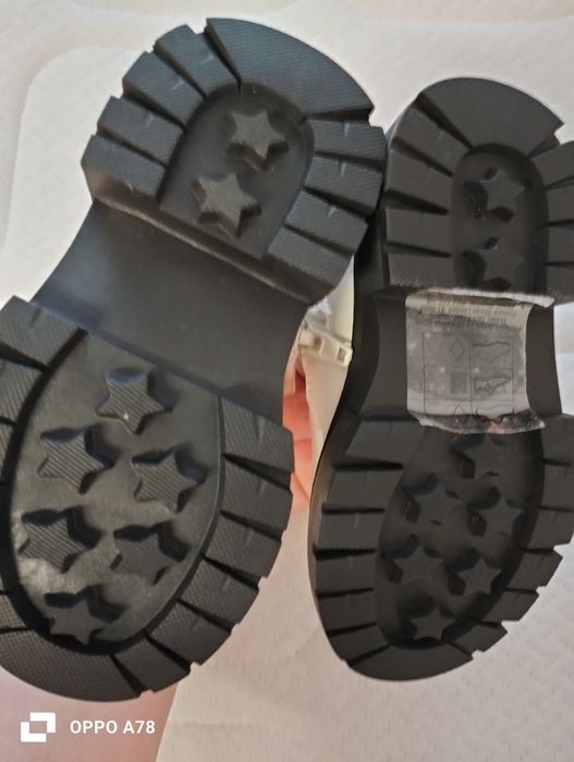 Vând ghete copii cu Minnie Mouse