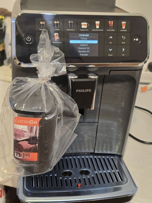 Espressor Philips automat seria 5500 nou