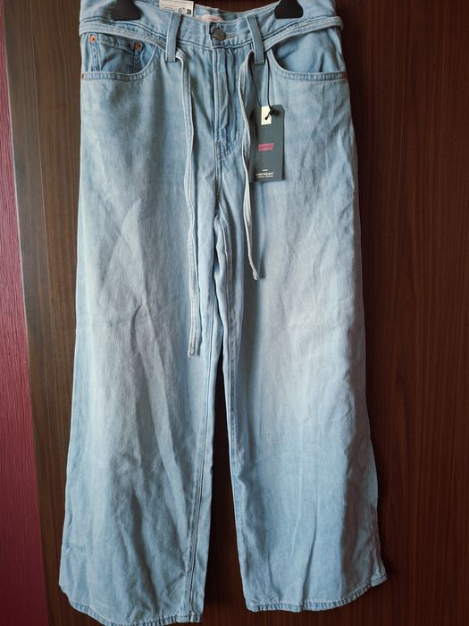 Оригинални дамски дънки Levi's