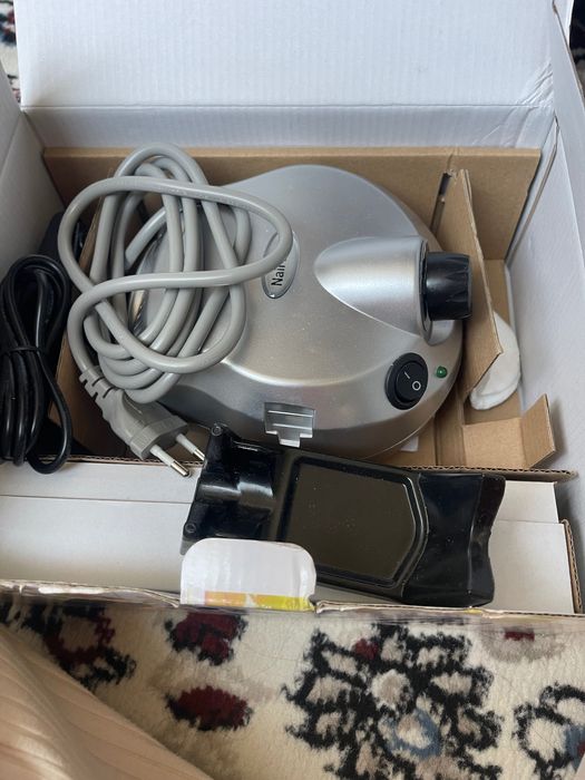 Продаю аппарат для маникюра новый