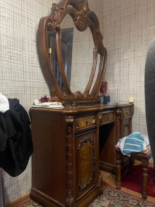 Спальный гарнитур Китай