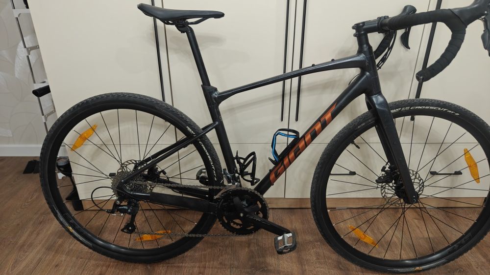 Продам велосипед Giant Revolt 2