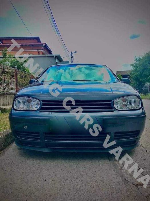 Продавам лип за предна броня Голф 4 Golf 4