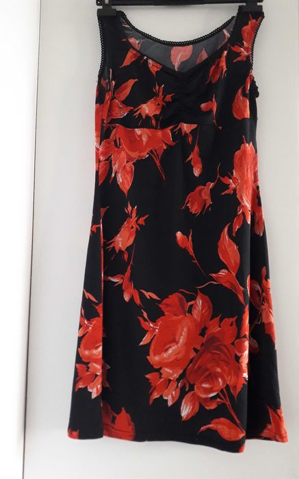 Лятна рокля на цветя