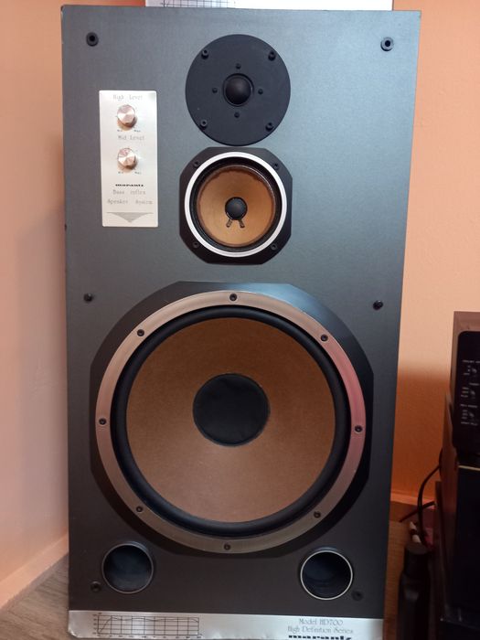 Boxe marantz HD 700