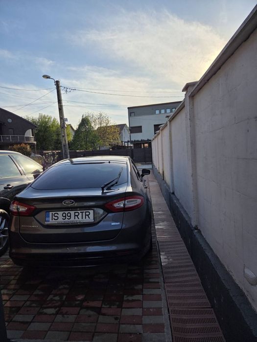 Ford Mondeo Ford Mondeo Titanium 2016 – Confort, Eleganță și Fiabilitate