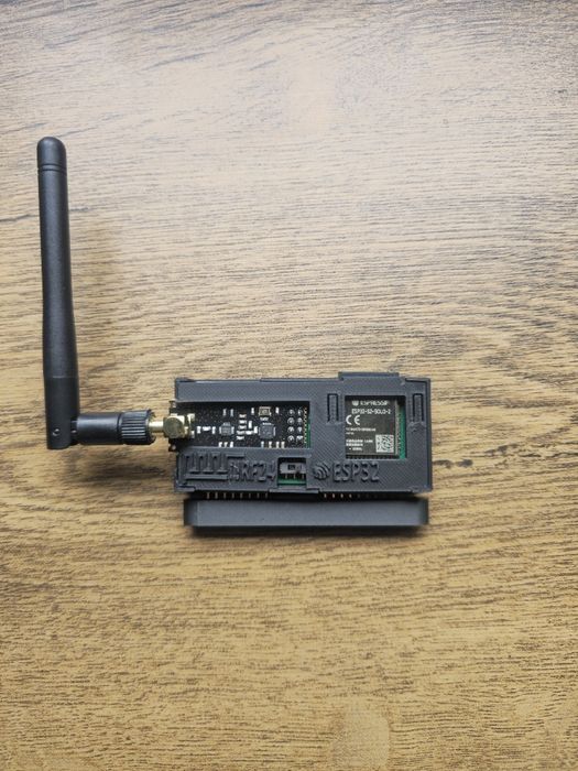 Flipper Zero Multiboard ESP32+NRF24