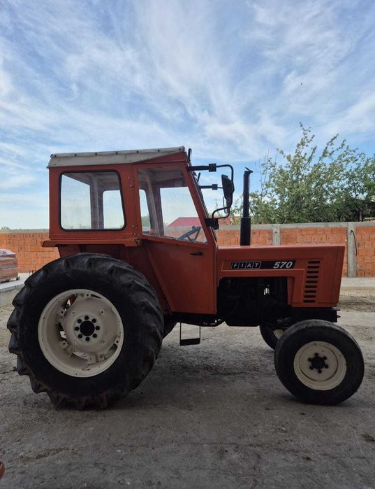 Vand tractor Fiat 570