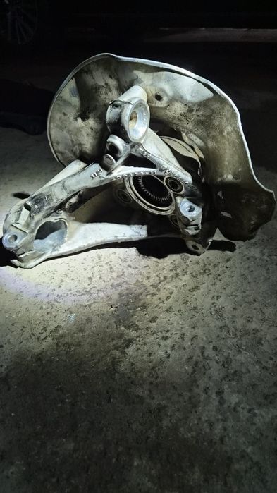 Ступица правая BMW  , MINI