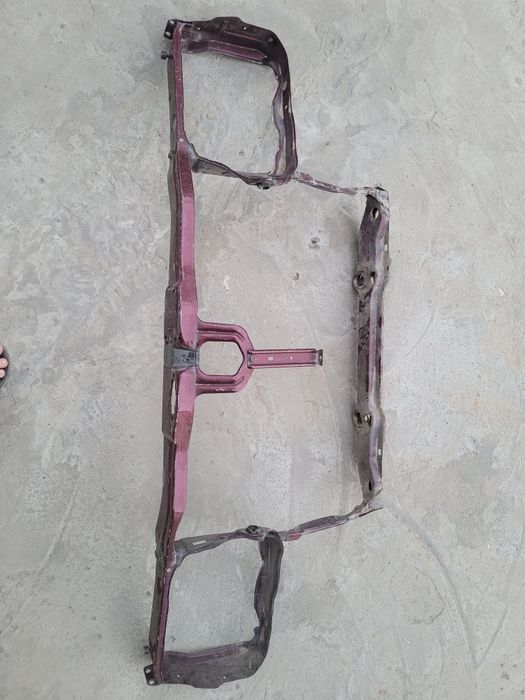 Мерседес 210 телевизор