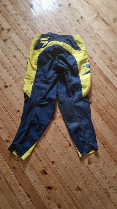 Долнище за мотокрос