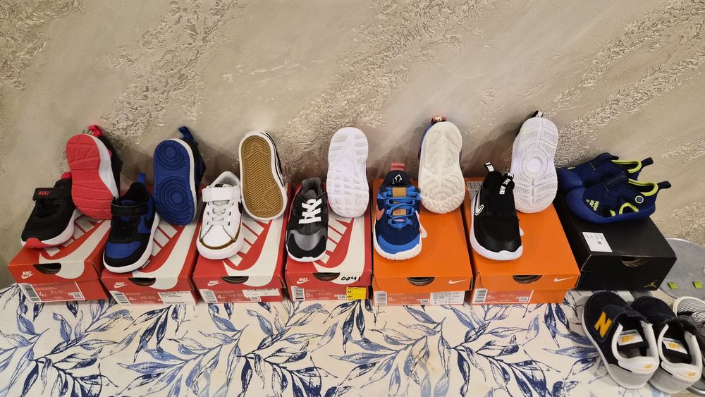 Бебешки, детски маратонки за момче Nike