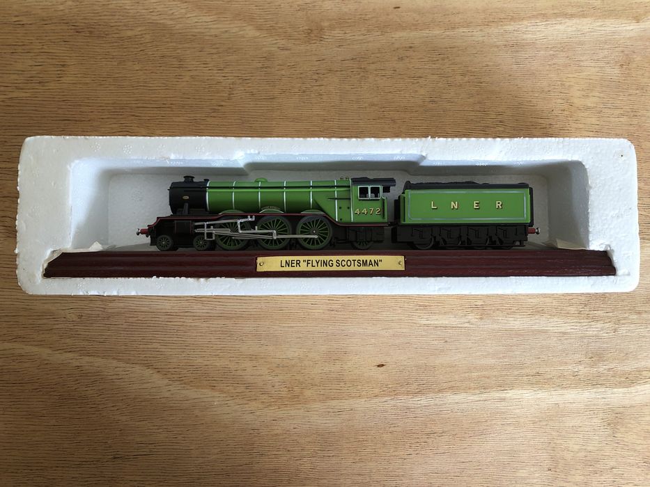 Колекционерски ретро модел LOKOMOTIVE, ново