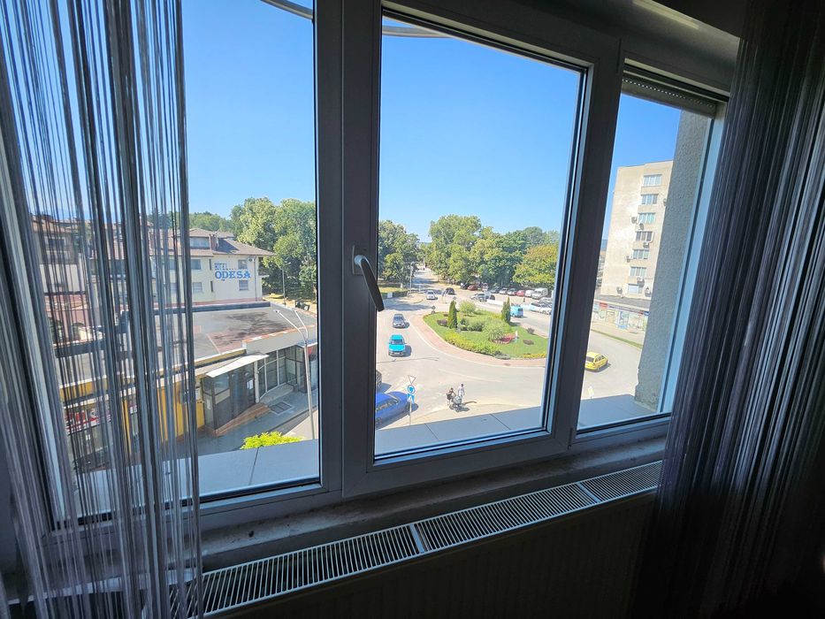 Дава се под наем Четиристаен апартамент в Севлиево - 85 кв.м за 249.9 € - Снимка #1