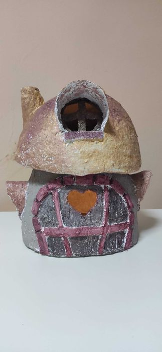 ръчно изработена "Къща на любовта"