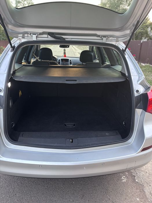 OPEL Astra 2013 — imagine 4