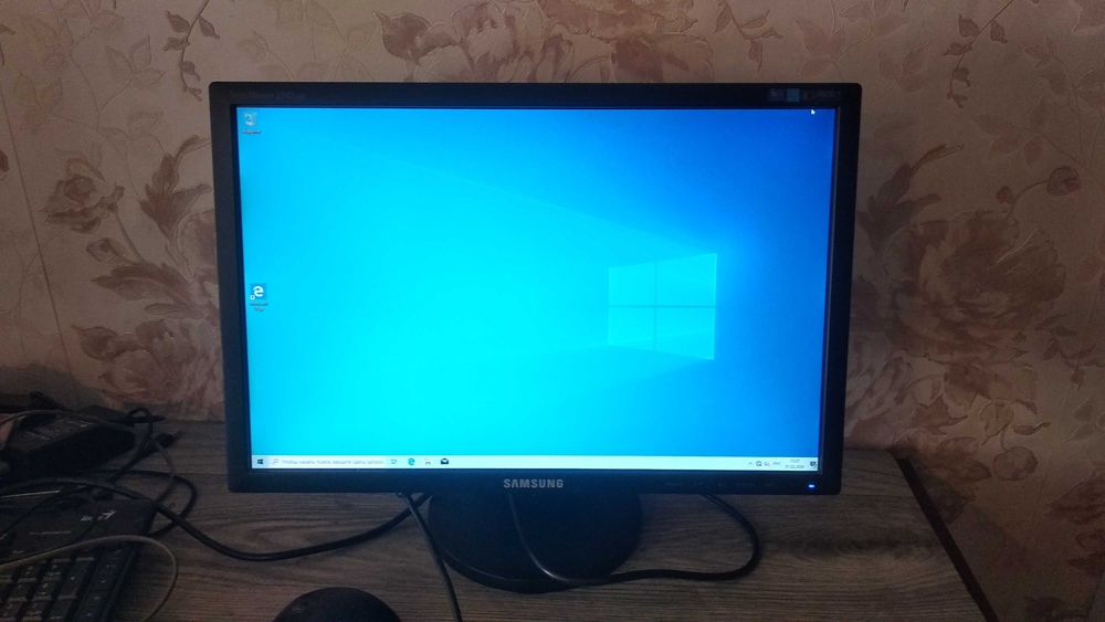 Монитор samsung 20"