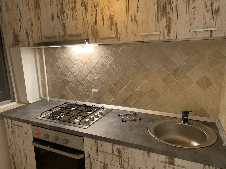 INCHIRIEZ Garsoniera CONFORT 1 Craiova