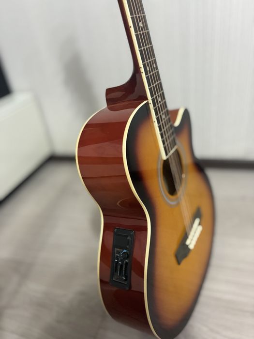 Акустическая гитара (гибрид) серий Амадеус, модель: MJM-204C3E