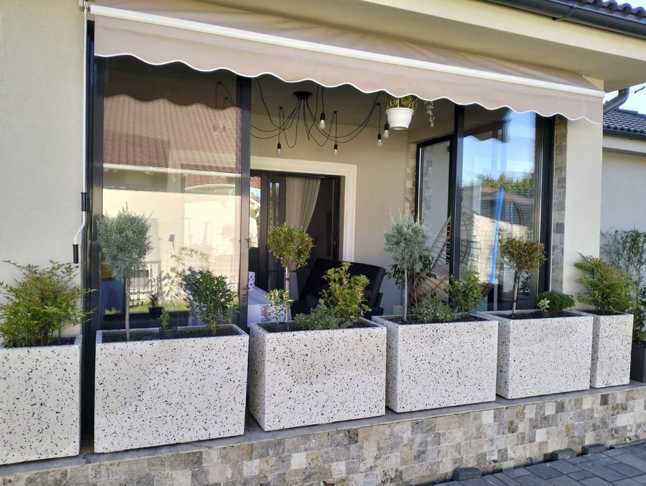 Jardiniere ghivece  mozaic