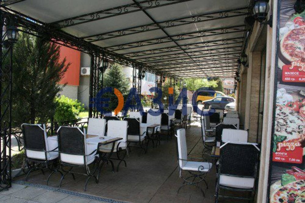 Продава се Заведение в Несебър - 450 кв.м за 1112 €/кв.м - Снимка #2