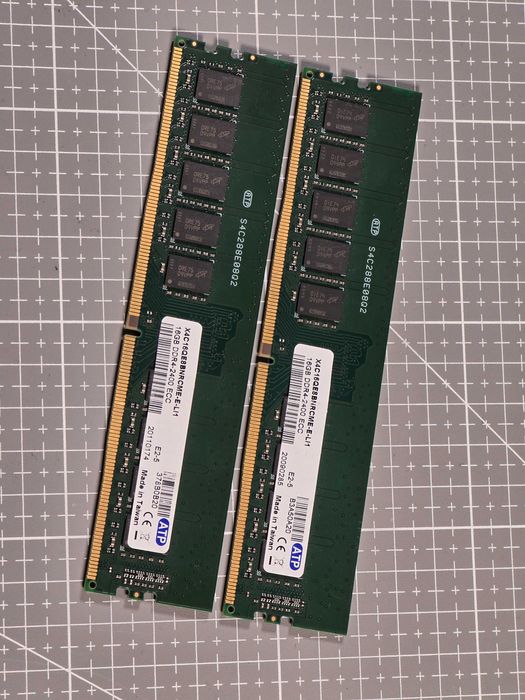 Kit 32GB DDR4 ECC 2400MHz 2x16GB Workstation Server