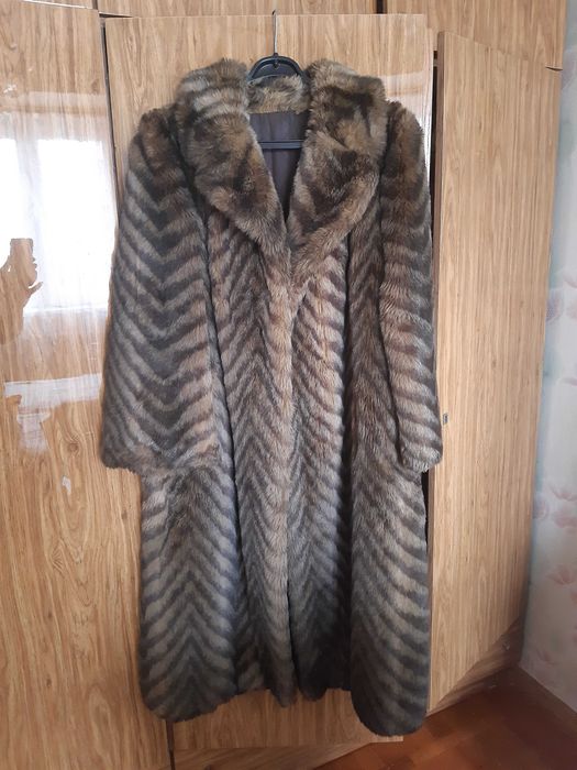 Продаётся шуба женская, размер 52×54, Бельгия.