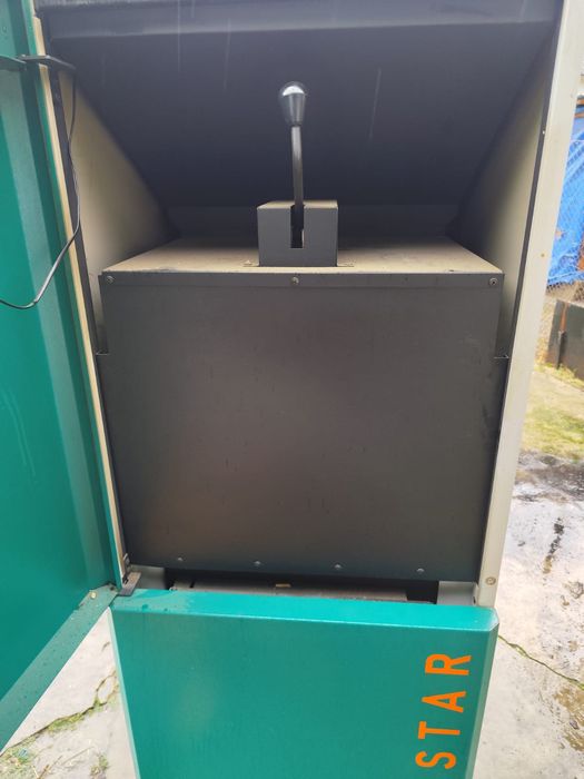 Vând centrala peleti 35kw