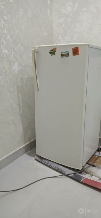 Холодильник LG в хорошем состоянии